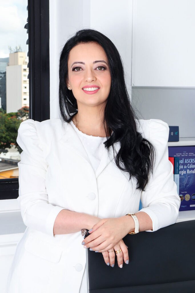 marcella-sousa-coloproctologista